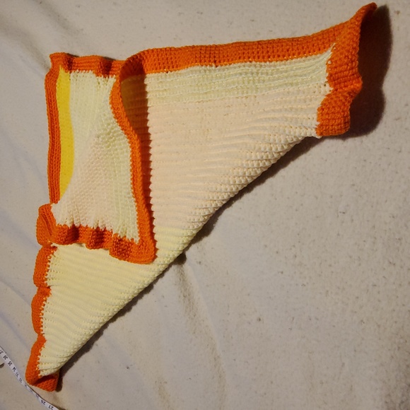 Sunny Look Throw - Picture 2 of 4